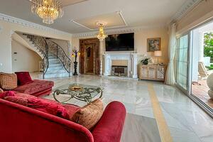 Villa di 11 Camere - Armeñime (1)