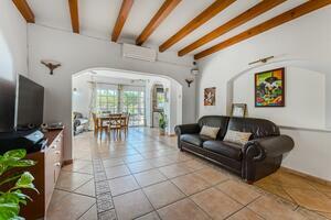 Casa de 5 dormitorios - Piedra Hincada (3)