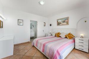 Casa de 5 dormitorios - Piedra Hincada (0)