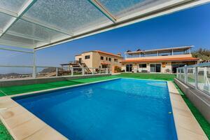 6 Bedroom Villa - San Miguel (0)