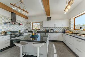 6 Bedroom Villa - San Miguel (1)