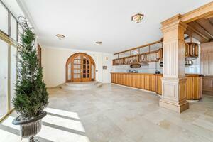 Villa mit 8 Schlafzimmern - Santa Cruz (0)