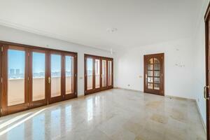 Villa mit 8 Schlafzimmern - Santa Cruz (2)