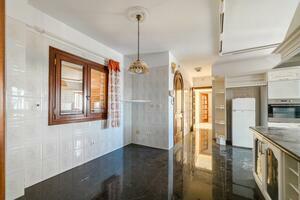 Villa mit 8 Schlafzimmern - Santa Cruz (0)