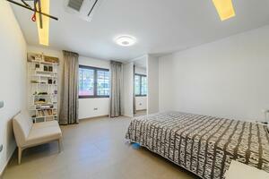 Luxus 5-Zimmer-Villa - El Madroñal (3)