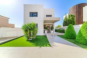 Luxus 5-Zimmer-Villa - El Madroñal (0)
