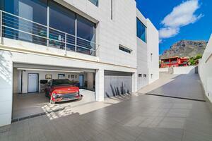 Luxus 5-Zimmer-Villa - El Madroñal (0)