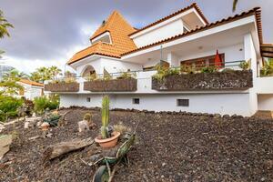 27 Bedroom Building - Chayofa (1)