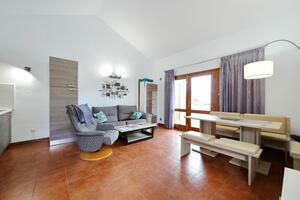 27 Bedroom Building - Chayofa (2)