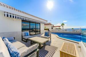 Luxury 4 Bedroom Villa - San Eugenio Alto (0)