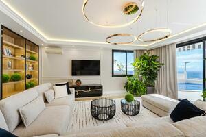 Luxury 4 Bedroom Villa - San Eugenio Alto (3)