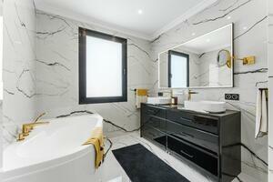 Luxury 4 Bedroom Villa - San Eugenio Alto (3)