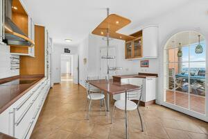 5 Bedroom Villa - San Eugenio Bajo (0)