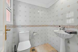 5 Bedroom Villa - San Eugenio Bajo (0)