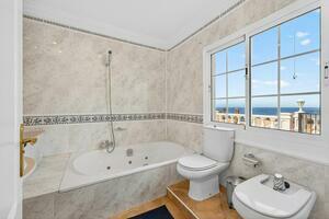 5 Bedroom Villa - San Eugenio Bajo (0)