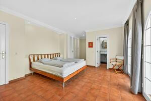 5 Bedroom Villa - San Eugenio Bajo (0)