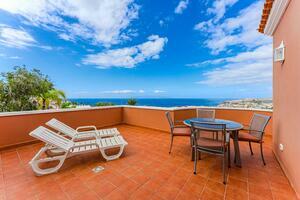 5 Bedroom Villa - San Eugenio Bajo (0)