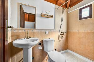 3 Bedroom Villa - Taucho (0)