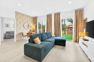 2 Bedroom Apartment - Callao Salvaje - Un Posto al Sole (2)