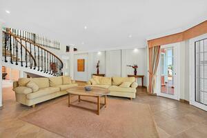 5 Bedroom Villa - San Eugenio Bajo (3)