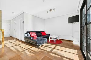 4 Bedroom Townhouse - El Médano (2)