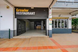 Business - Los Cristianos - Chitamar (2)