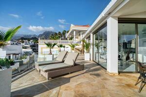 Luxury 4 Bedroom Villa - San Eugenio Alto (1)