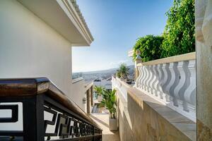 Luxury 4 Bedroom Villa - San Eugenio Alto (2)