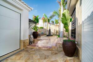 Luxury 4 Bedroom Villa - San Eugenio Alto (0)