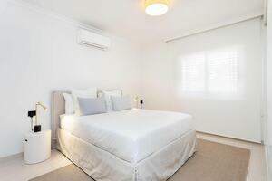 Villa mit 5 Schlafzimmern -  La Caleta (1)