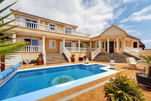 14 Bedroom Villa - Playa Paraíso (0)