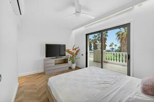 4 Bedroom Villa -  La Caleta (3)