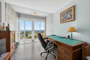 2 Bedroom Penthouse - Parque de la Reina (3)