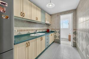 2 Bedroom Penthouse - Parque de la Reina (1)