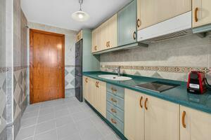 2 Bedroom Penthouse - Parque de la Reina (2)