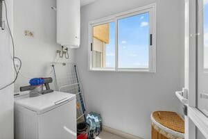 2 Bedroom Penthouse - Parque de la Reina (3)