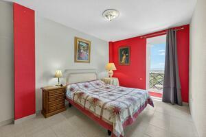 2 Bedroom Penthouse - Parque de la Reina (3)