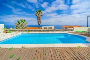 3 Bedroom Villa - Tacoronte - Parque Atlántico — photo 1 of 43