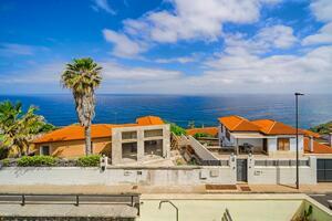 3 Bedroom Villa - Tacoronte - Parque Atlántico — photo 14 of 43