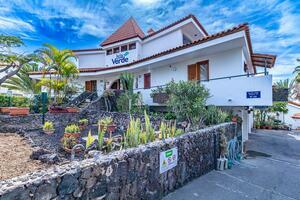 Hotel de 27 dormitorios - Chayofa (1)