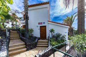 Hotel de 27 dormitorios - Chayofa (0)