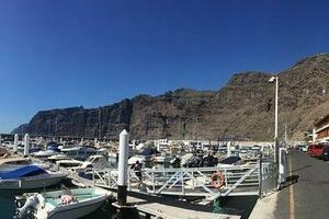 Budynek biznesowy - Acantilados de Los Gigantes — photo 4 of 4
