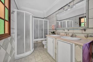 Apartament na ostatnim piętrze budynku z 3 sypialniami - Granadilla de Abona — photo 10 of 24