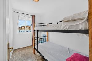 Apartamento de 3 dormitorios - Puerto de Santiago - Los Ángeles — photo 10 of 16