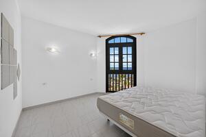 1 Bedroom Apartment - Los Abrigos — photo 9 of 16
