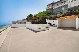 3 Bedroom House - El Tanque — photo 3 of 18