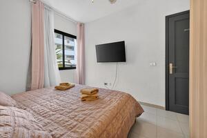 Apartamento de 2 dormitorios - Puerto de Santiago - Seguro El Sol — photo 12 of 16
