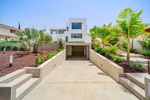 5 Bedroom Villa - Playa Paraíso — photo 40 of 44