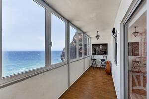 Seafront 1 Bedroom Apartment - Fasnia — photo 1 of 16