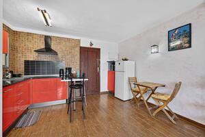Seafront 1 Bedroom Apartment - Fasnia — photo 8 of 16